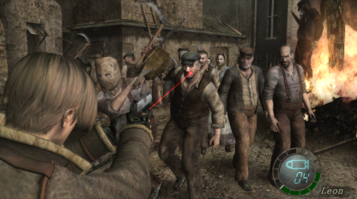 Leon em confronto com um grupo de Ganados. Ao contrário de lançamentos anteriores da série, Resident Evil 4 posiciona a câmera constantemente por trás e por cima do ombro do protagonista. A mira laser permite ao jogador disparar em zonas chave dos inimigos, como as pernas ou as mãos.